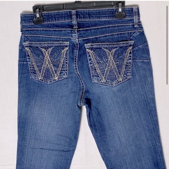 Wrangler Q Baby Med Wash Mid Rise Boot Cut Jeans 5/6 - Picture 3 of 16